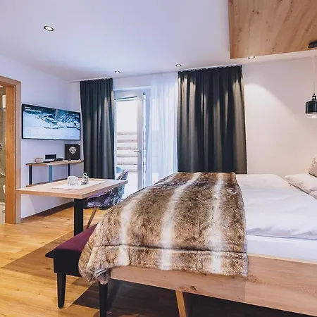 아파트 Dorfkrug - Luxury & 카프룬