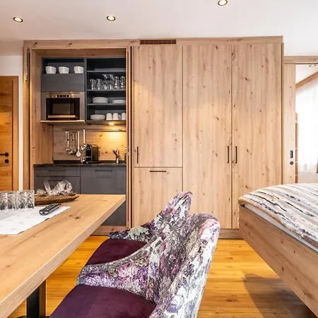 Dorfkrug - Luxury & 아파트