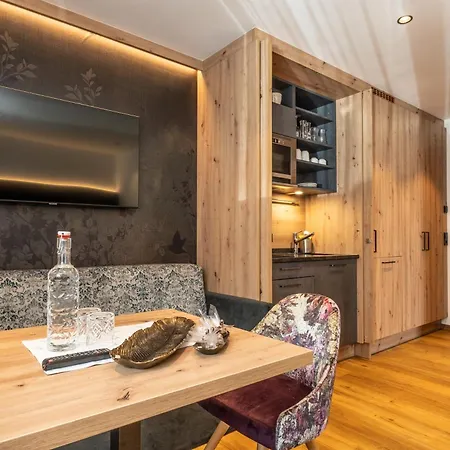 Dorfkrug Kaprun Inklusive Summercard And In Winter Tauern Spa Kaprun Apartment *