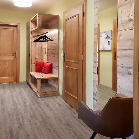 Dorfkrug Kaprun Inklusive Summercard And In Winter Tauern Spa Kaprun *