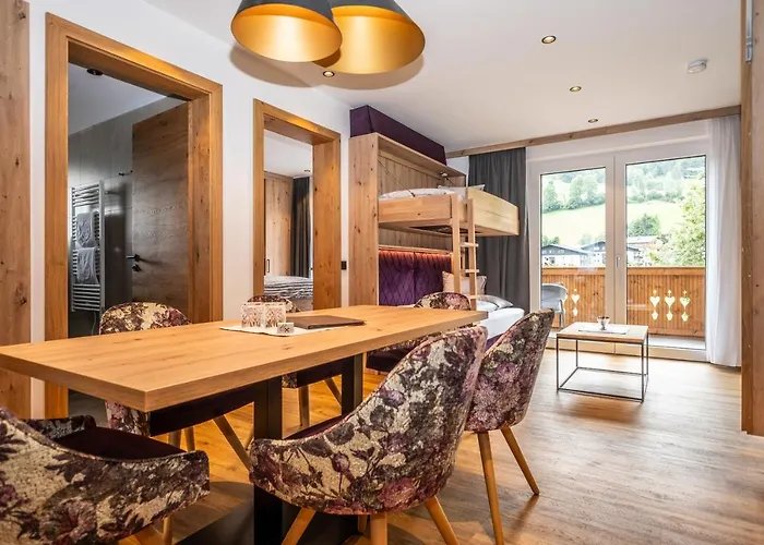 Dorfkrug - Luxury & Капрун