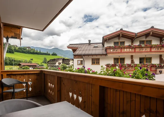 Dorfkrug - Luxury & 卡普伦