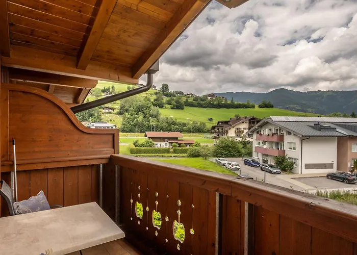 Dorfkrug - Luxury & * 卡普伦